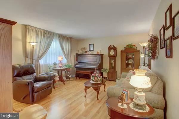 Greencastle, PA 17225,2127 E WEAVER ROAD