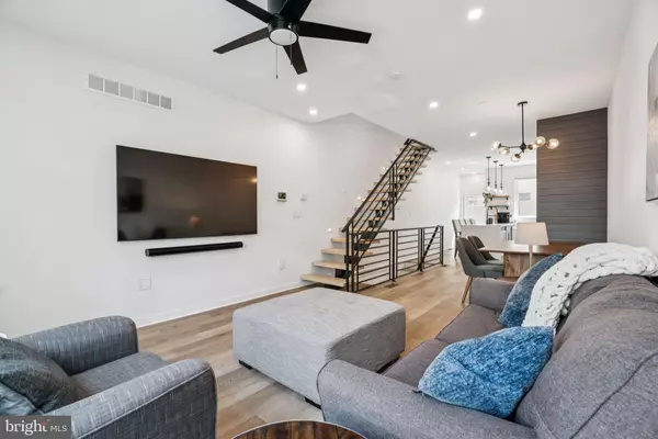 Philadelphia, PA 19122,1611 GERMANTOWN AVE