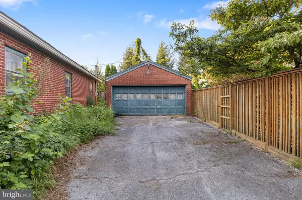 Harrisburg, PA 17110,4118 GREEN CT