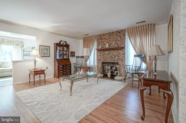 Woodbury, NJ 08096,27 NILAND LN