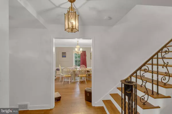 Trenton, NJ 08618,206 CORNWALL AVE