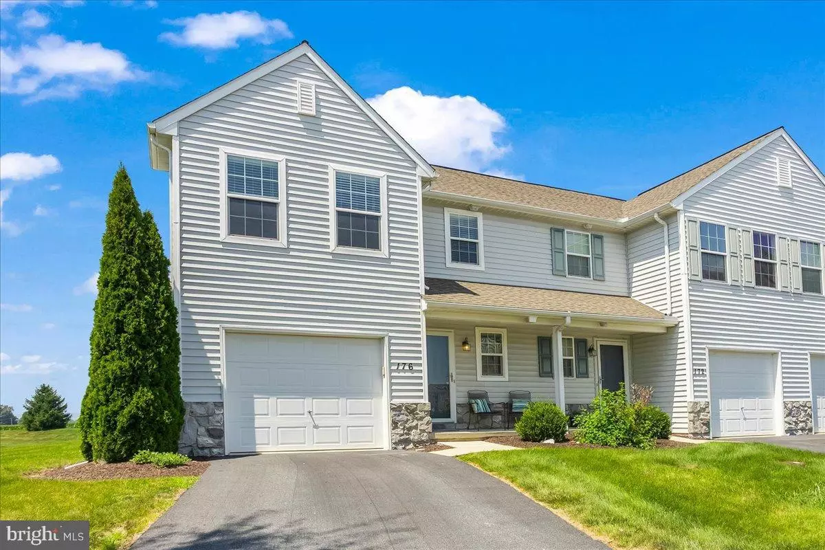 Palmyra, PA 17078,176 N VILLAGE CIR U-0102 CIR