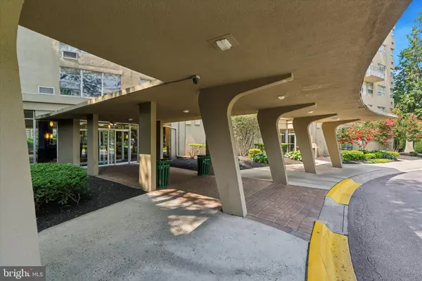 Rosemont, PA 19010,1030 E LANCASTER AVE #521