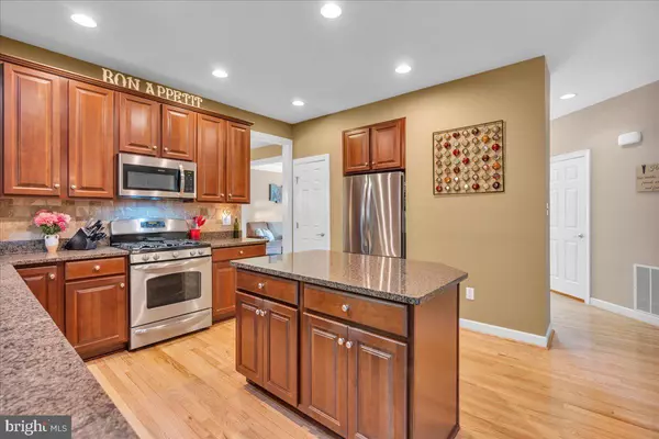 Florence, NJ 08518,606 ARCHIBALD LN