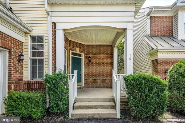 Fort Belvoir, VA 22060,7011 LAWNWOOD CT