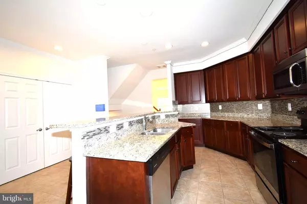 Baltimore, MD 21230,877 RYAN ST