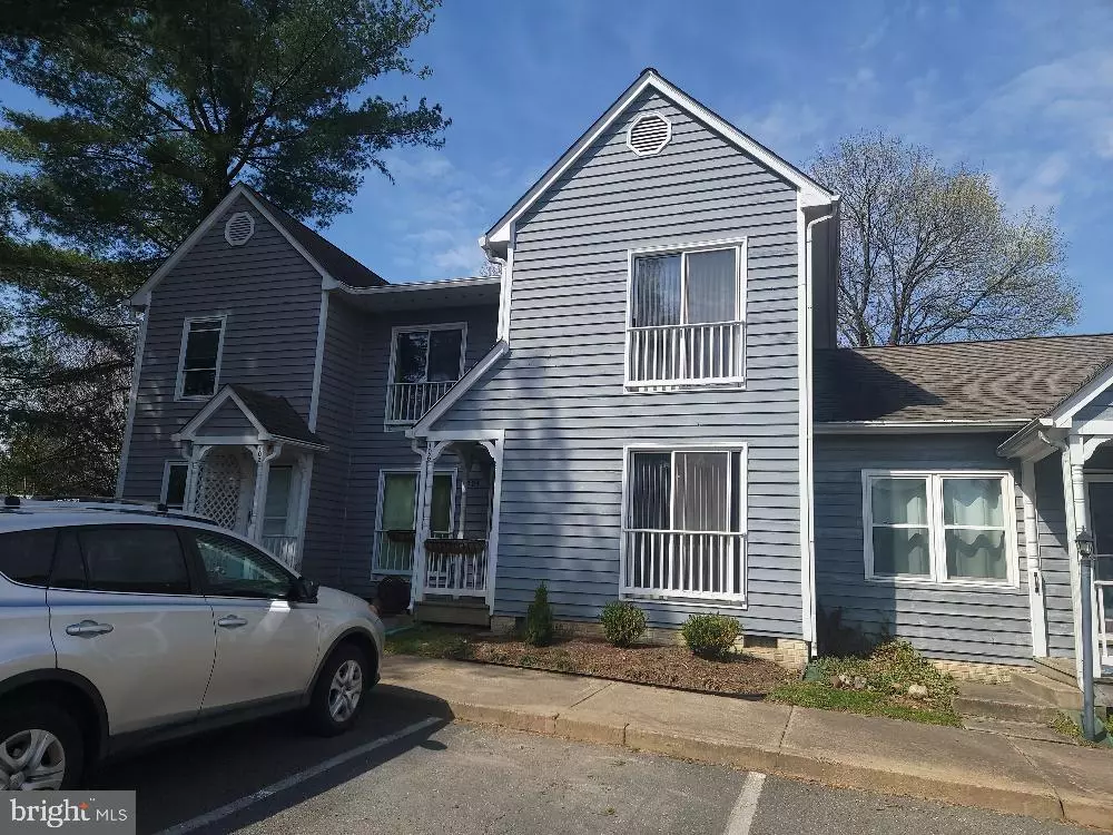 Purcellville, VA 20132,106 W O ST