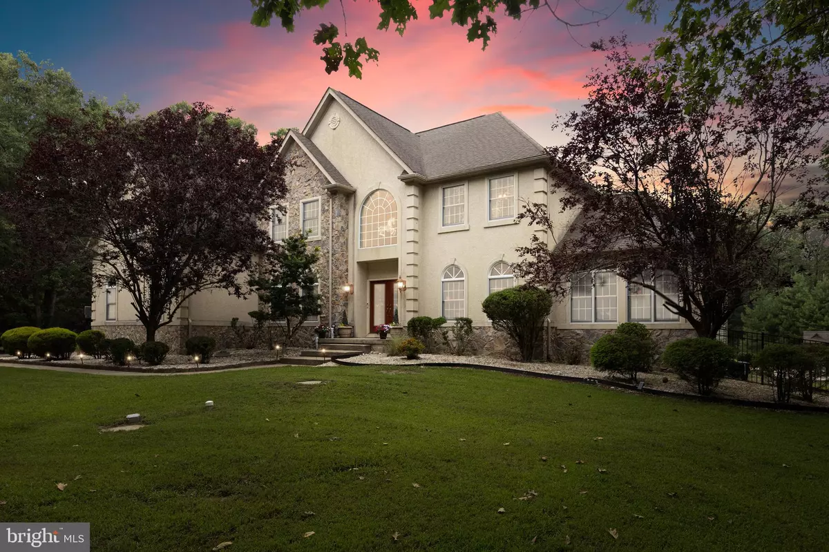 Medford, NJ 08055,10 PENDLETON CT