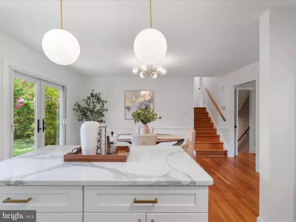 Falls Church, VA 22043,7400 LANHAM RD