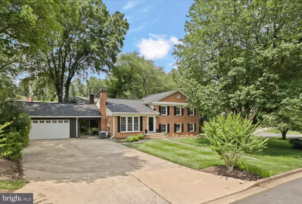 7400 LANHAM RD, Falls Church, VA 22043