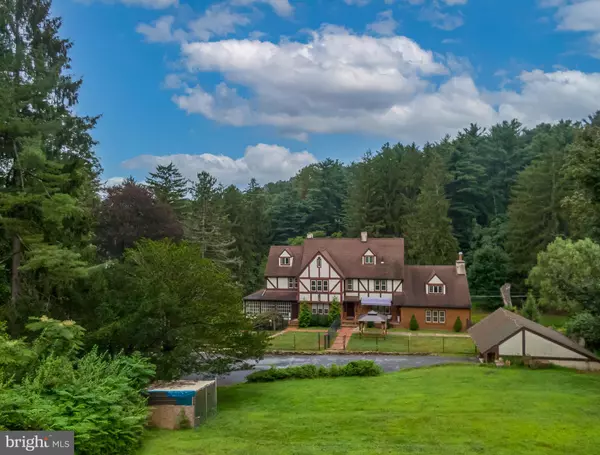 Mohnton, PA 19540,180 CANDY RD