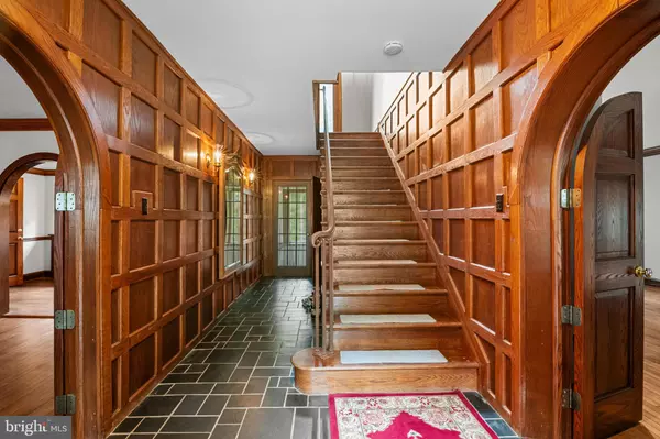 Mohnton, PA 19540,180 CANDY RD