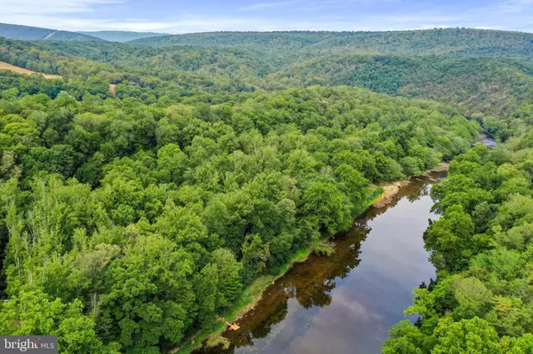 Great Cacapon, WV 25422,1319 KILGORE LN