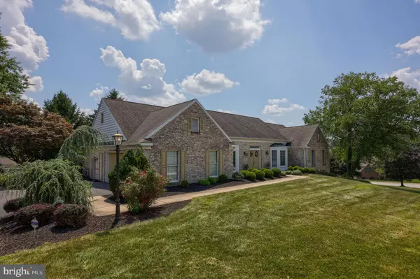 York, PA 17403,980 LEEWARD CT