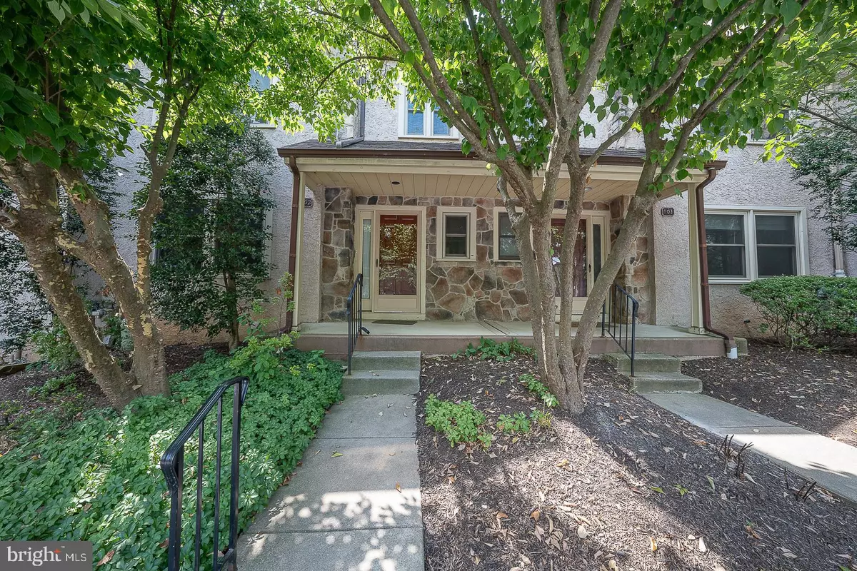 Wayne, PA 19087,102 BEACON SQ