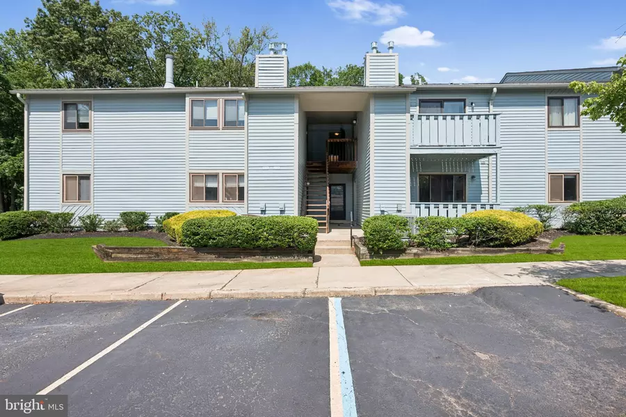 1909 WOODHOLLOW DR, Marlton, NJ 08053