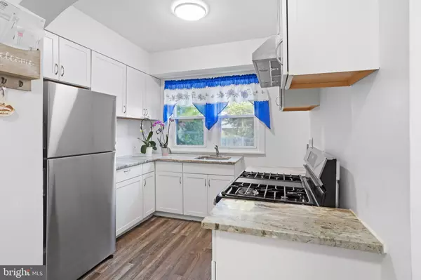 Trenton, NJ 08629,872 REVERE AVE