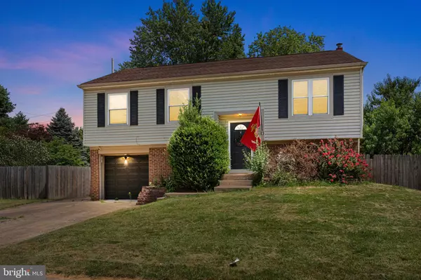 525 NEL DR, Fairless Hills, PA 19030