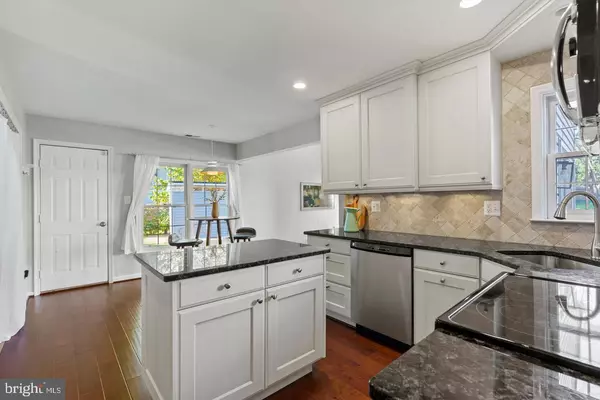 Herndon, VA 20170,12592 ROCK RIDGE RD