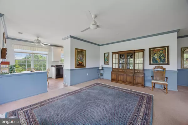 Warwick, PA 18974,3303 KNOX CT #3303