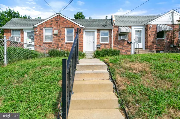 125 W WASHINGTON AVE, Clifton Heights, PA 19018