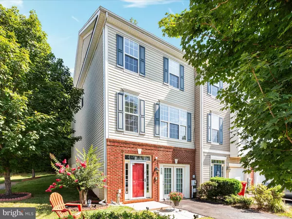 Shepherdstown, WV 25443,420 STARKEYS LNDG