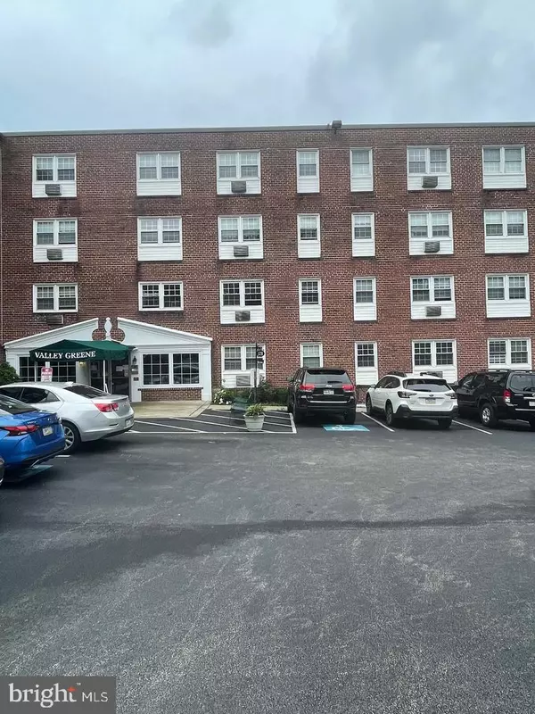 Philadelphia, PA 19144,5720 WISSAHICKON AVE E #E-17