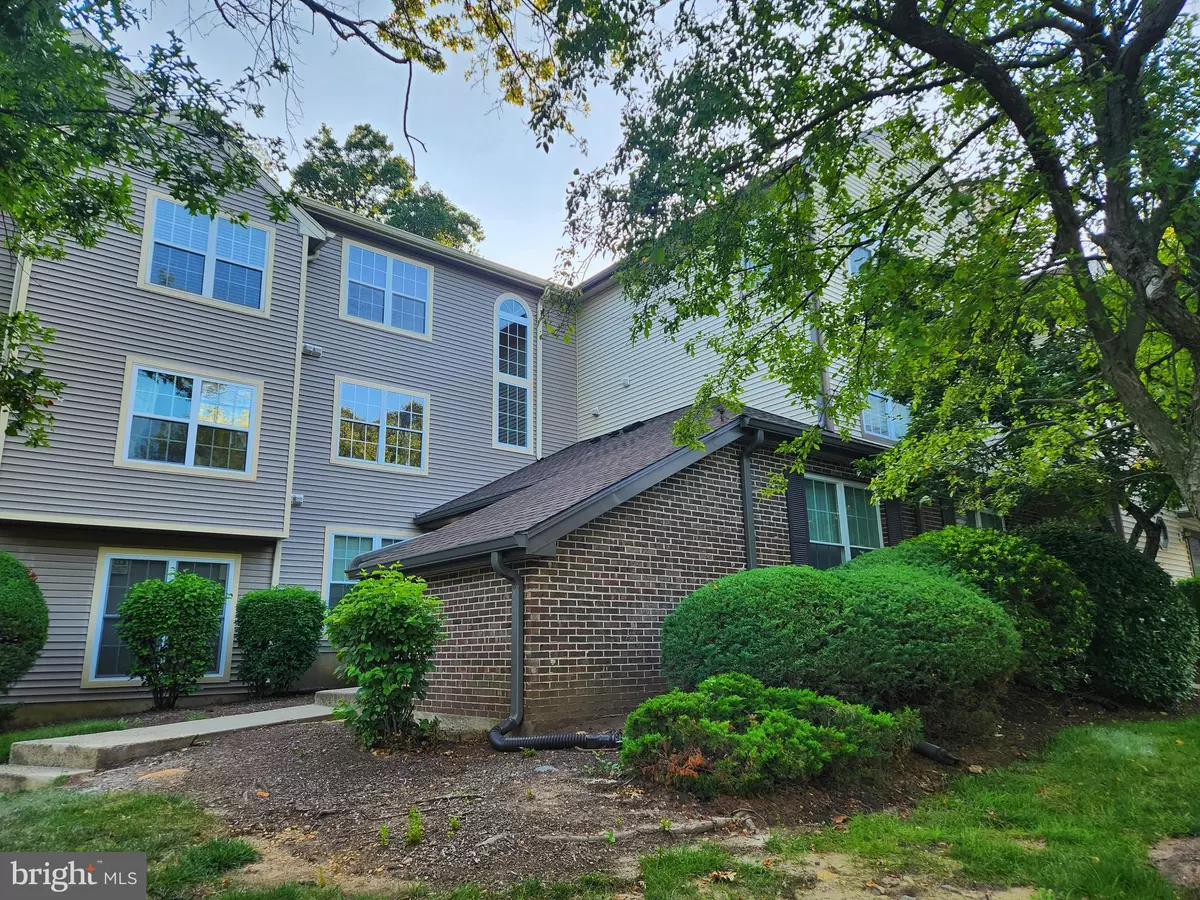 Monmouth Junction, NJ 08852,4131 BAYBERRY CT