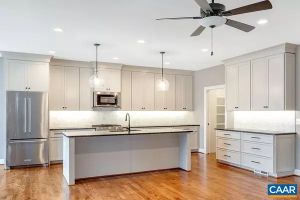 Charlottesville, VA 22911,3B LONICERA WAY