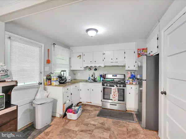 York, PA 17404,999 LOUCKS PL
