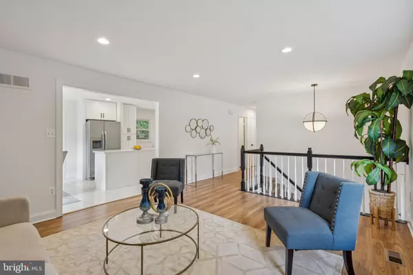 Woodbridge, VA 22193,4704 KILBANE RD