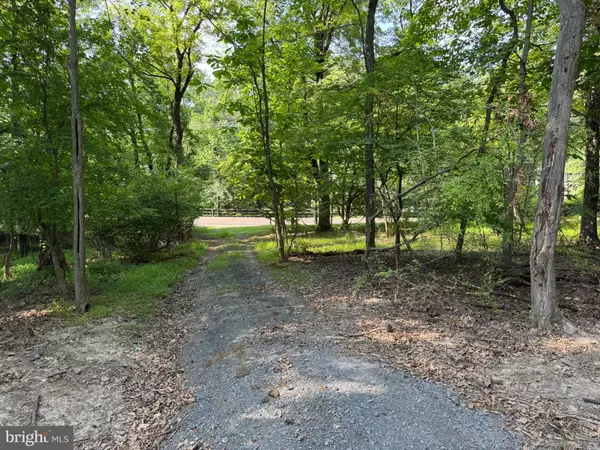 416 MILITIA HILL RD, Fort Washington, PA 19034