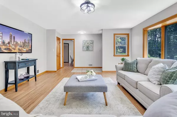 Milltown, NJ 08850,174 HARDENBURG LN