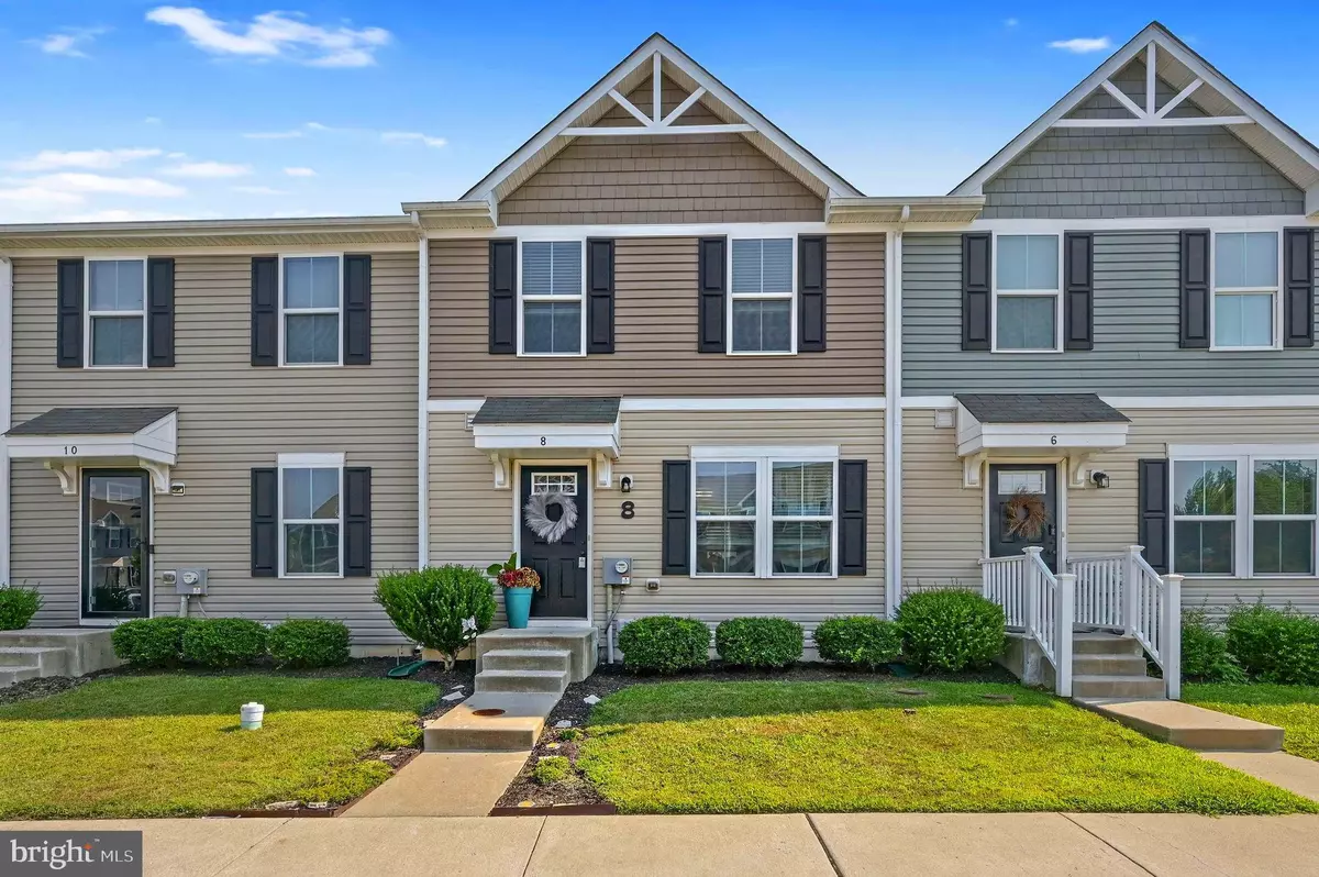 Elkton, MD 21921,8 MARSH LN