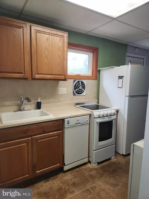 Vineland, NJ 08360,43 E WHEAT RD