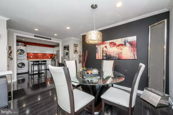 East Windsor, NJ 08520,1 LAKE DR #L