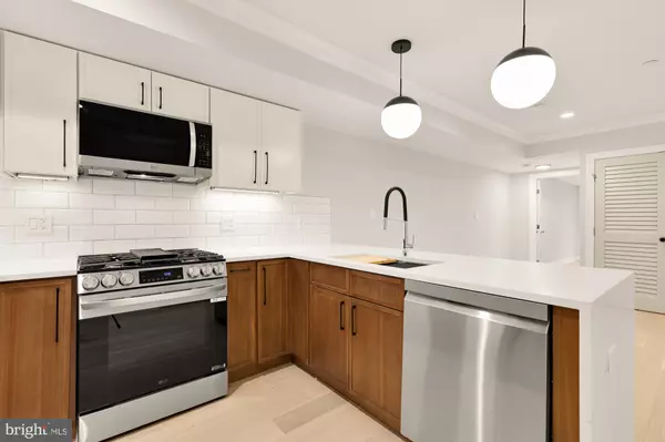 Washington, DC 20003,647 G ST SE #1