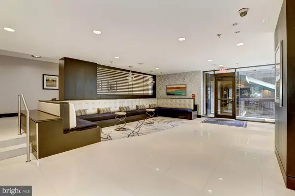 Bethesda, MD 20817,7401 WESTLAKE TER #1604