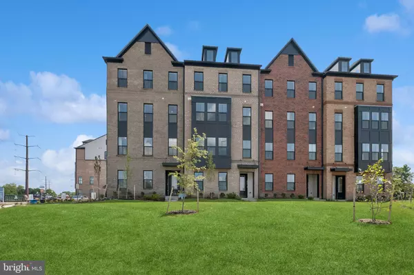 4815 BAUHAUS SQ #LOT 114, Chantilly, VA 20151