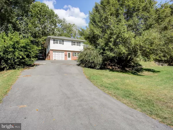 Waynesboro, PA 17268,8655 WAYNE RD