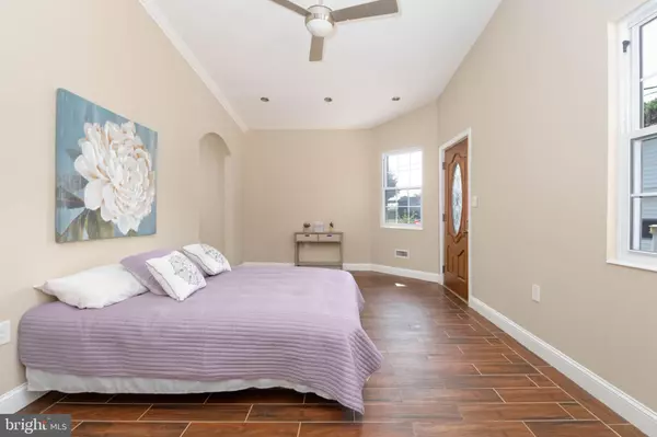 Baltimore, MD 21222,6736 BESSEMER AVE