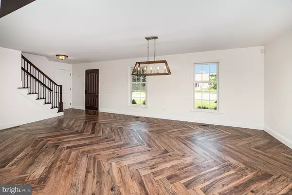 Mechanicsburg, PA 17055,706 ROBERT ST