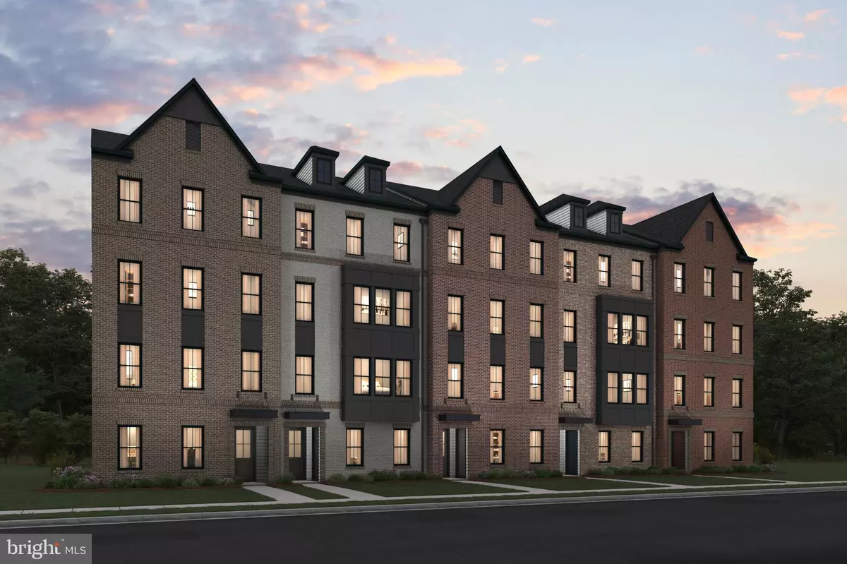 Chantilly, VA 20151,4807 BAUHAUS SQ #LOT 118