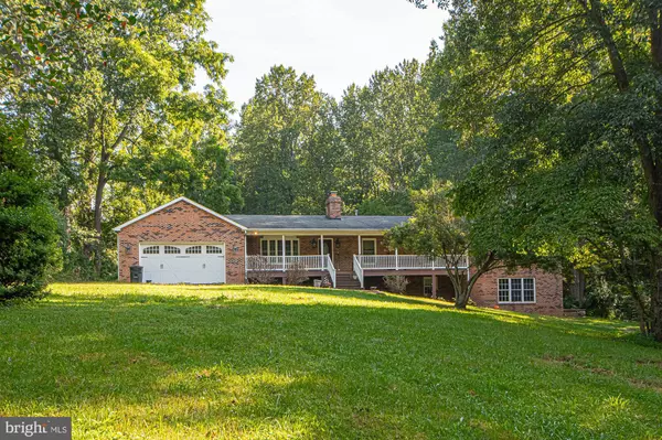 9478 MERRIMAC LN, Marshall, VA 20115