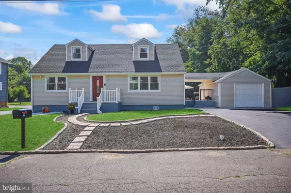 9 AUBURN AVE, Ewing, NJ 08638