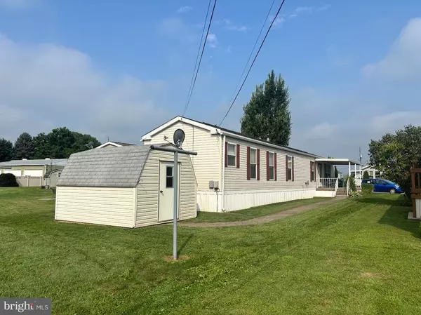 Ephrata, PA 17522,70 SNYDER LN #17