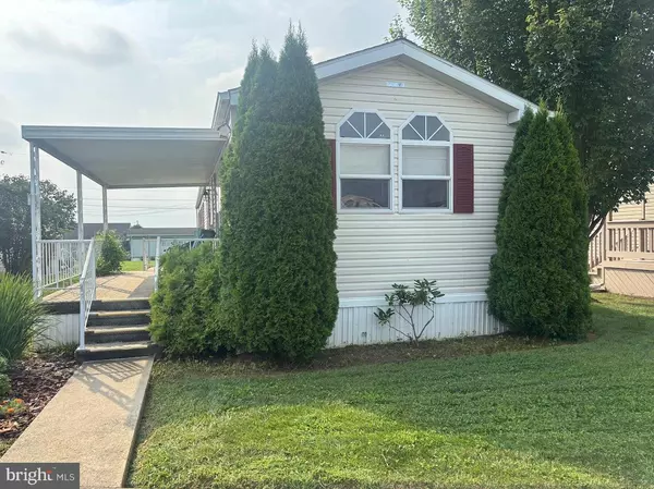 Ephrata, PA 17522,70 SNYDER LN #17