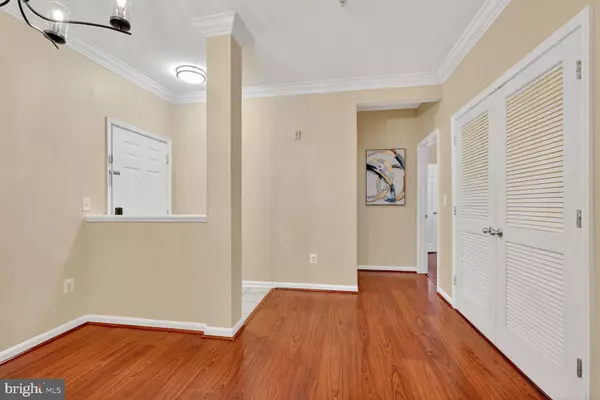 Alexandria, VA 22304,4850 EISENHOWER AVE #119