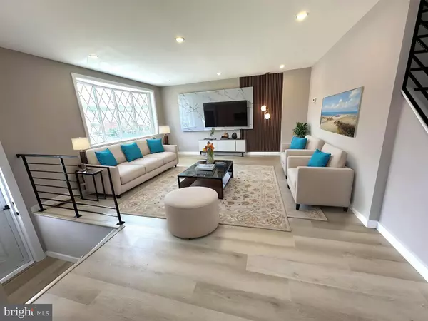 Philadelphia, PA 19154,4374 DEERPATH LN