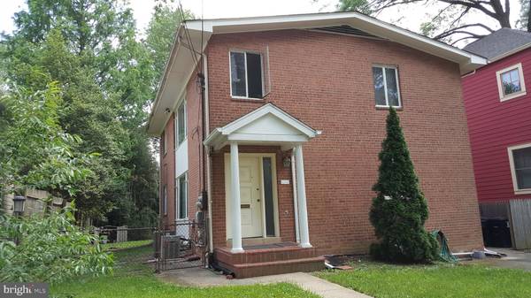 1034 17TH ST S #B, Arlington, VA 22202